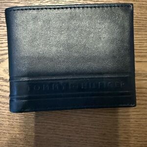 Tommy Hilfiger Black Leather Card Holder